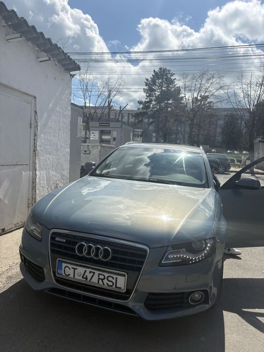 Vând AUDI A4 B8 2010