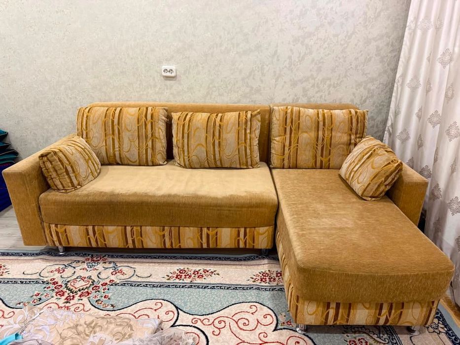 Продам диван в хорошем состоянии