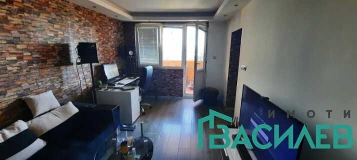 Продава се Двустаен апартамент в София, Център - 58 кв.м за 2104 €/кв.м - Снимка #2