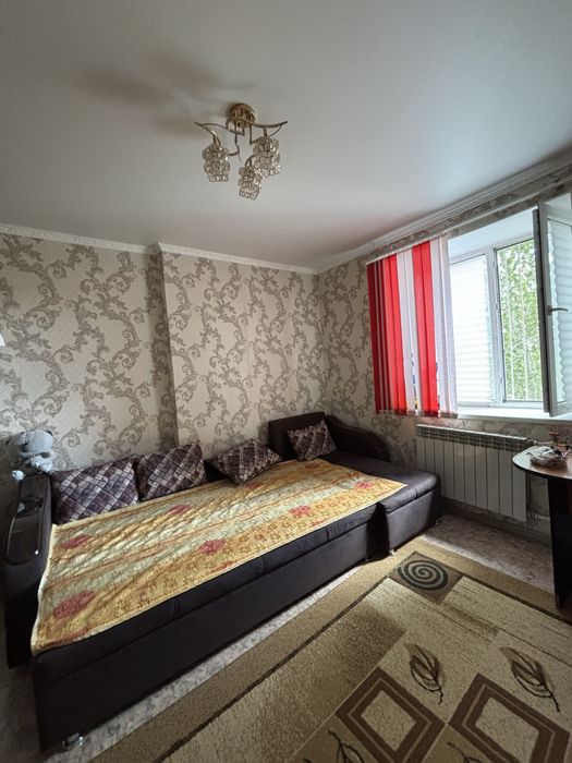 Продам двухком кв в 12 мкр