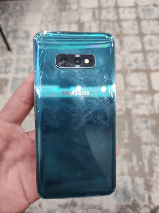 Samsung Galaxy S10e