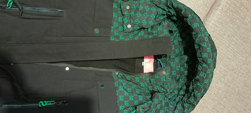 Зимняя куртка на девочку