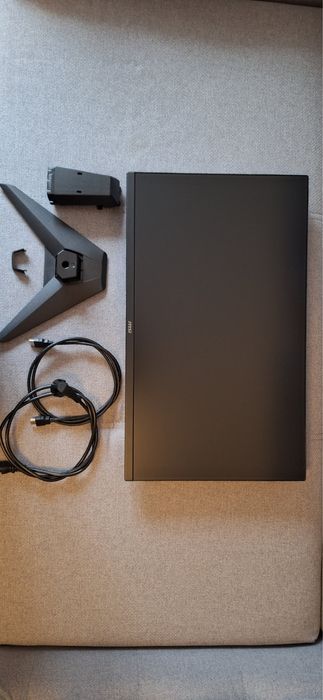 Vand monitor ca nou MSI 27 Inch 180hz de gaming
