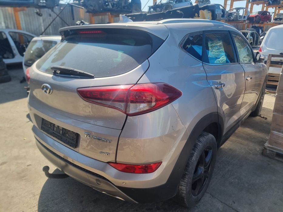 Bancheta spate completa Hyundai Tucson 3 [2015 - 2020] 2.0 crdi D4HA