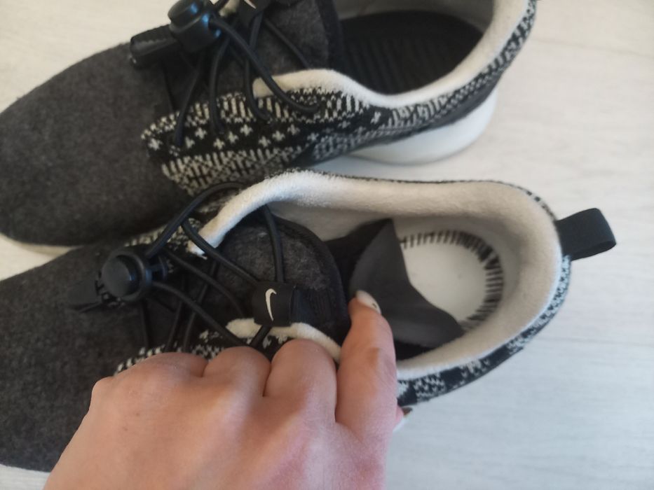 Продам кроссовки