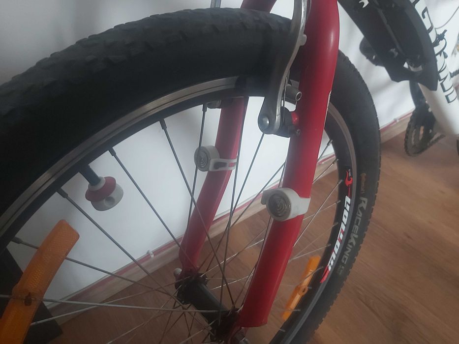 Bicicleta Giant Yukon (single speed) foarte usoara cadru aluminiu 10KG