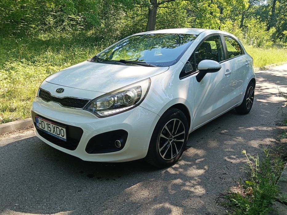 KIA Rio 2012 — imagine 2