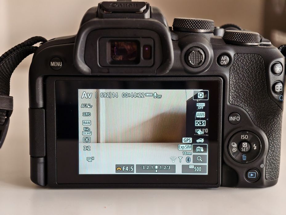 Canon R10 Kit RF-S 18-45
