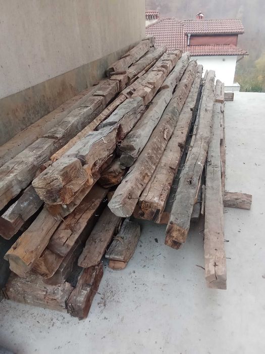 Продавам стари дъбови греди