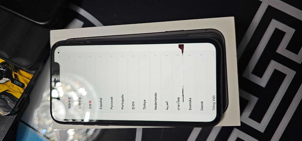 Телефон Аифон 11