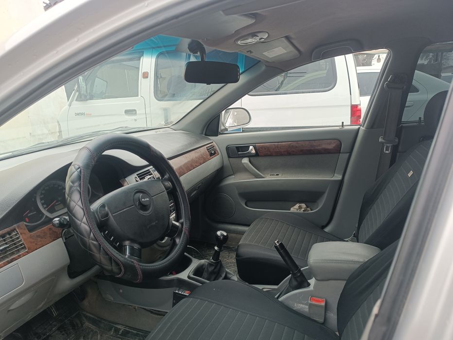 Lasetti jentra qilingan