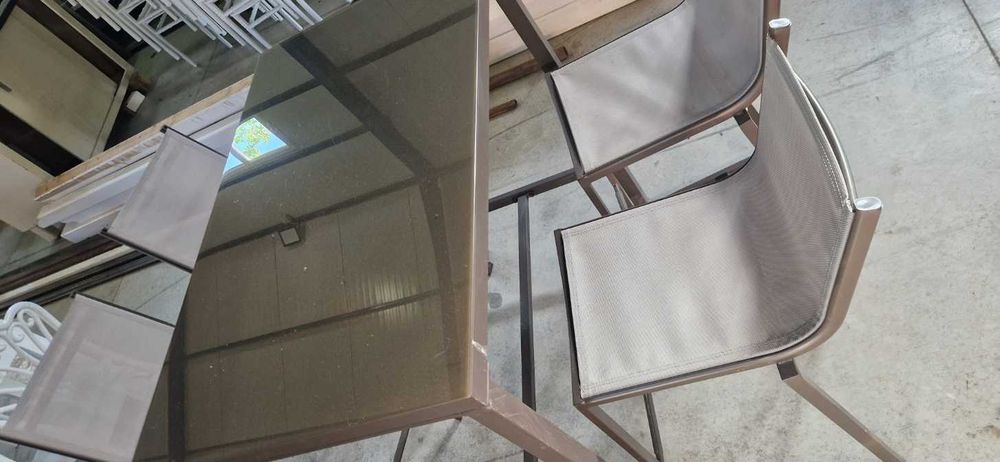 Set masă terasă din dur-aluminiu cu 4 scaune – stare foarte bună