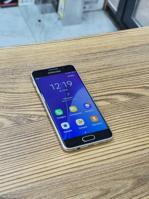 Самсунг Галакси А3 2016