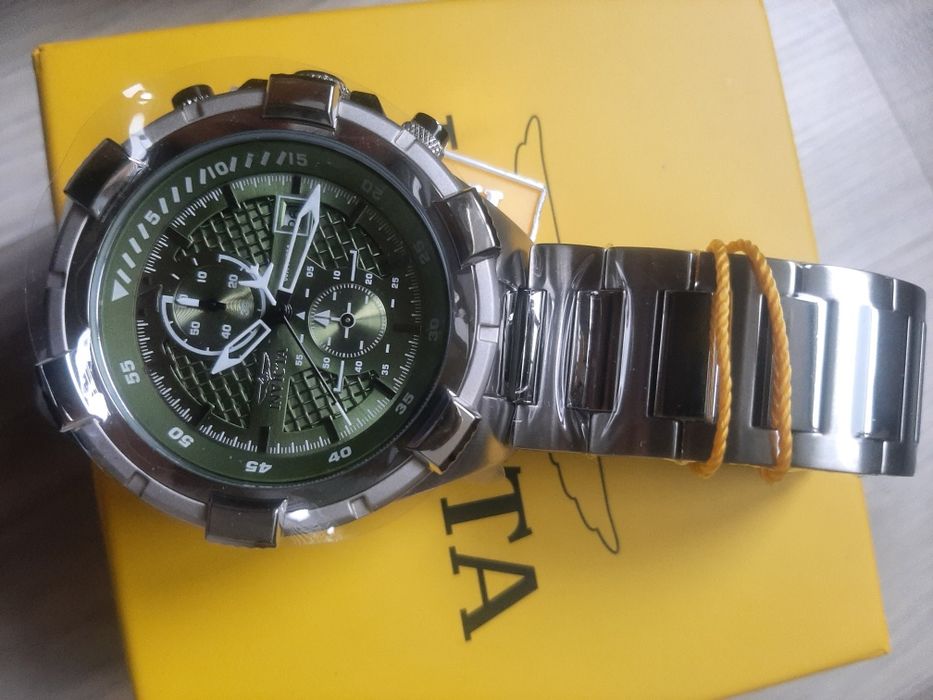 Чисто нов Invicta Aviator Falcon Chronograph часовник