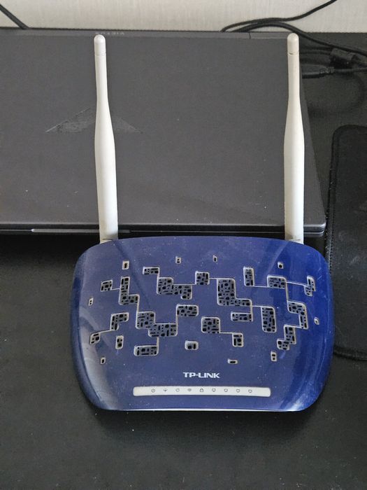 router TP-LINK  TD-W8960N