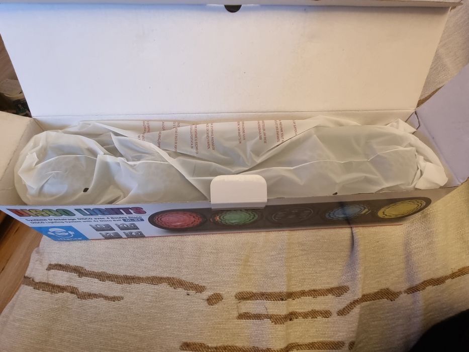 Orga de lumini cu 4 canale, nouă, la cutie