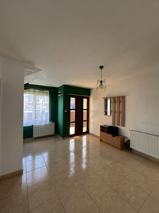 Casa de inchiriat