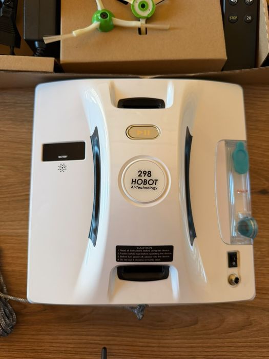 Robot curățare geamuri HOBOT 298