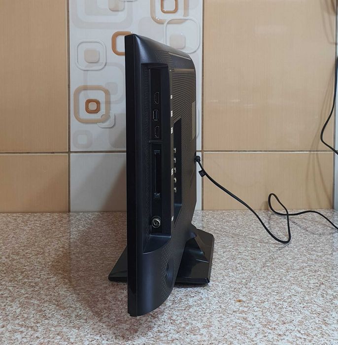 Monitor LED Samsung 24" (61 cm) cu smart TV