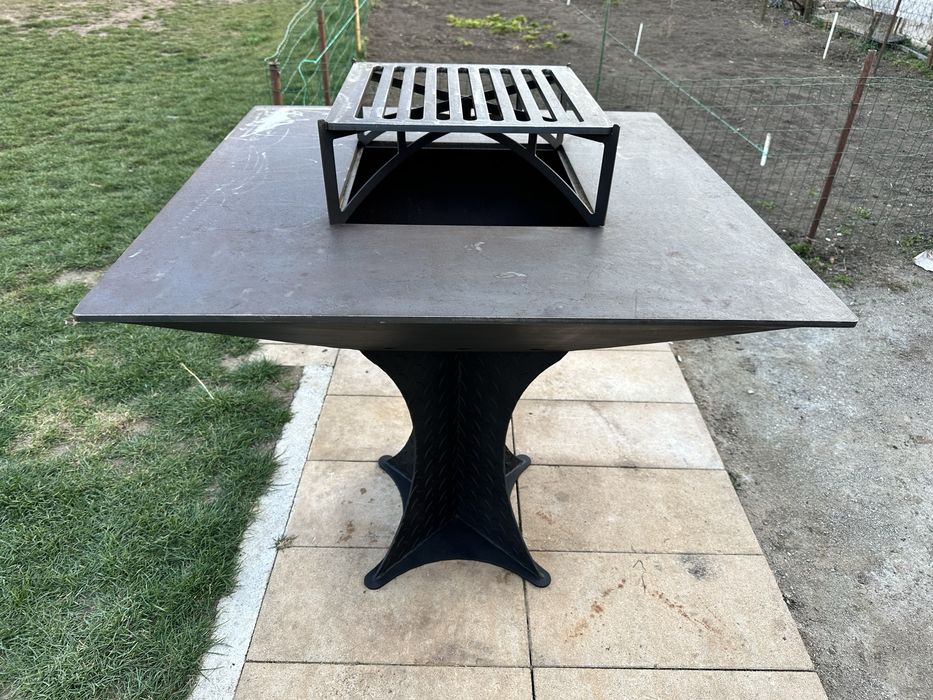 Grătar cu plită 975/975 din oțel, 10 mm