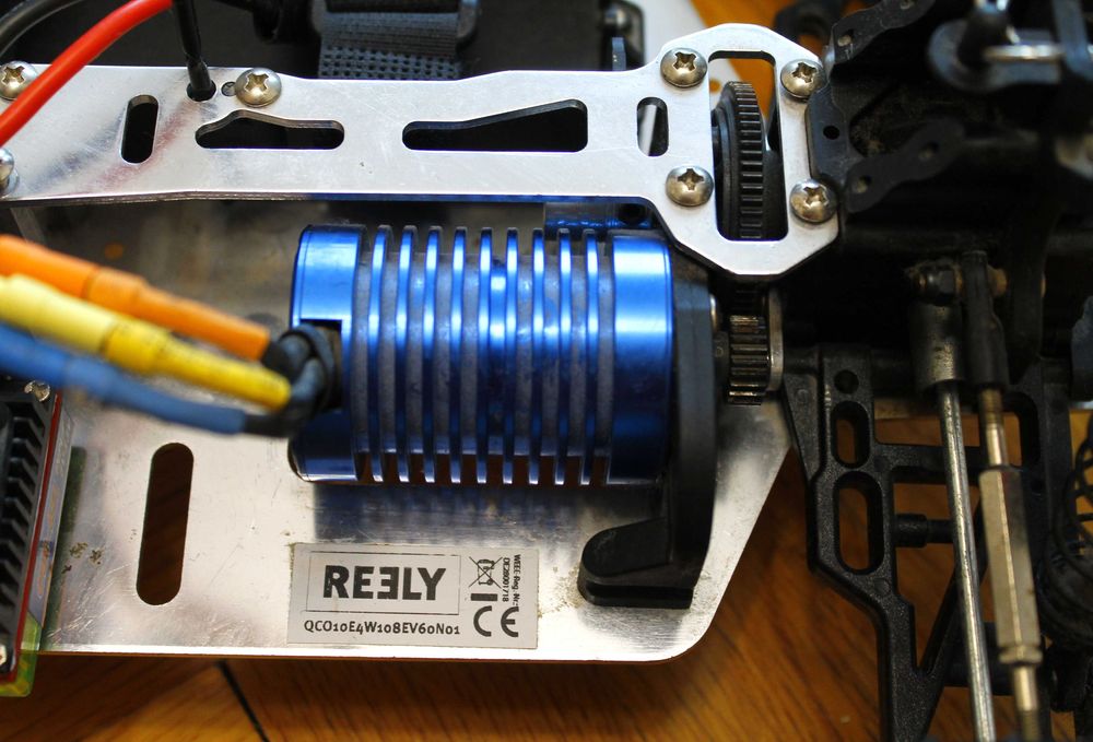 Rhino Reely Buggy 4x4, 1/10 Brushless радиоуправляема кола