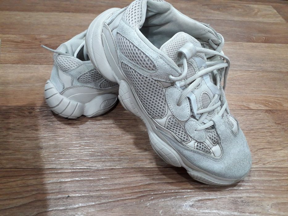 Обувь кроссовки стильные