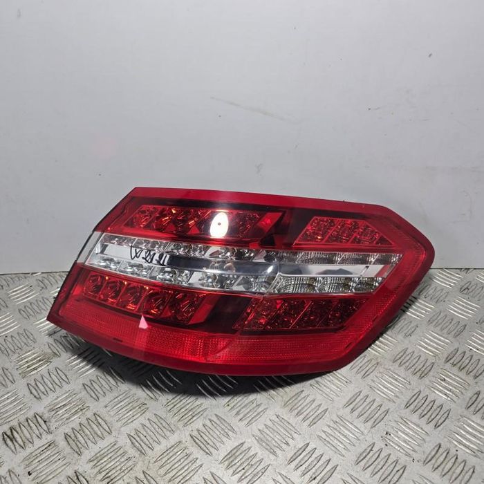 Stop aripa dreapta LED Mercedes E-Class W212