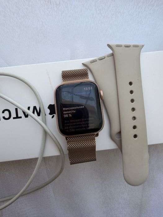 Часы Apple Watch SE