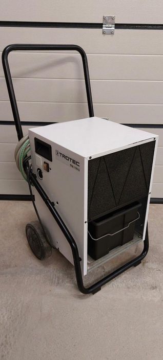 Dezumidificatorul profesional 50L/24h