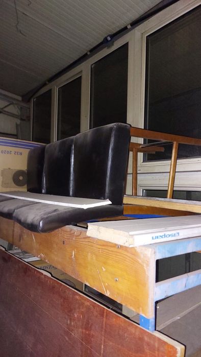 Scaune bar trei bucăți, stare buna.