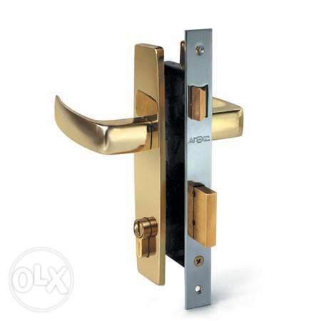 Установка замков.Сейфы.Ремонт.Кодовые.Обшивка!