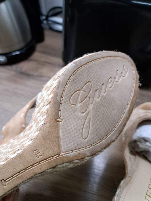 Papuci Guess platforma din piele mas 38