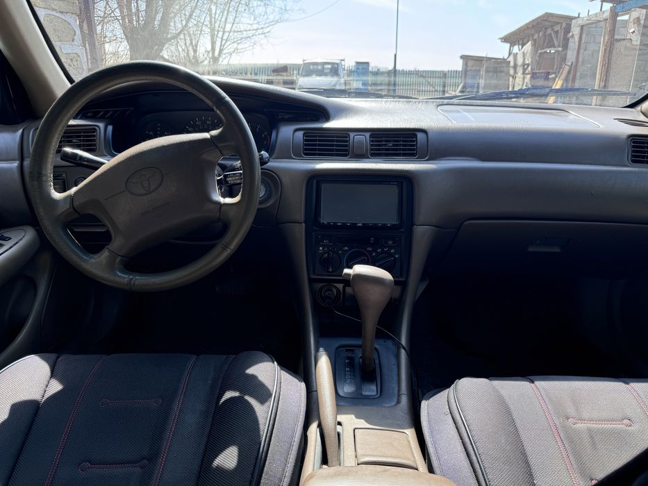 Тайота камри 20”