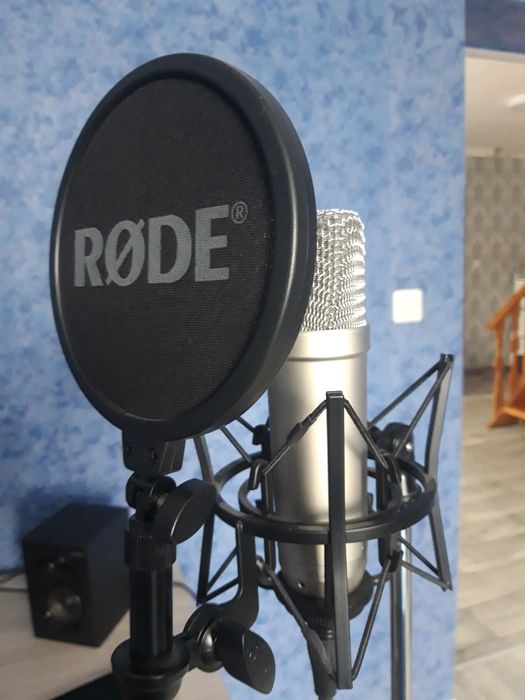 Микрофон студийный