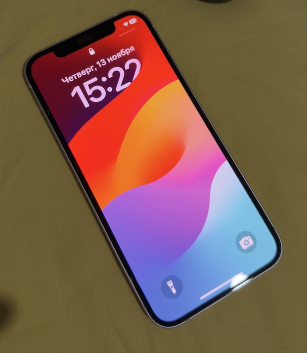 Продам iPhone 12 (128 GB) в отличном состоянии