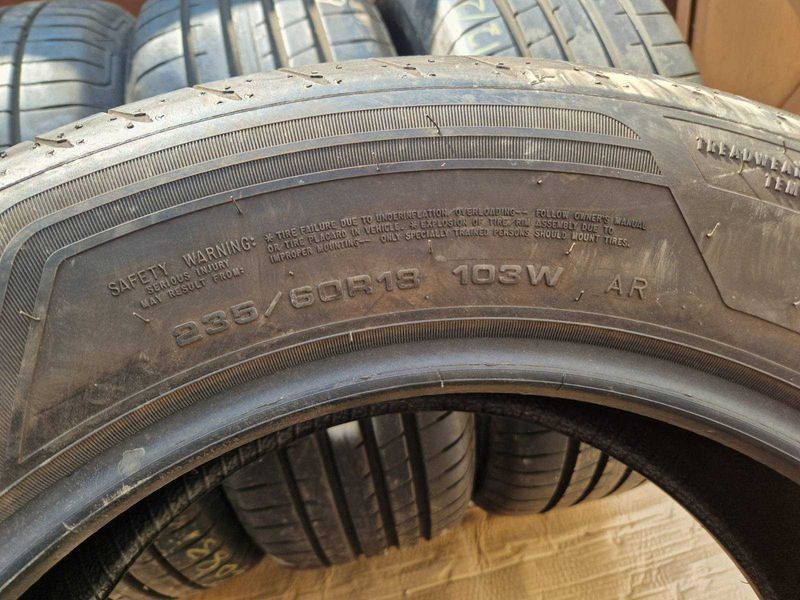 4 Goodyear R18 235/60
летни гуми 
DOT4819