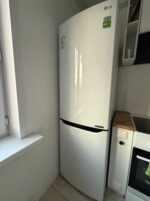 Продам холодильник LG