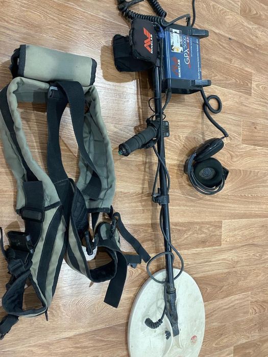 Продам металоискатель minelab GPX 5000