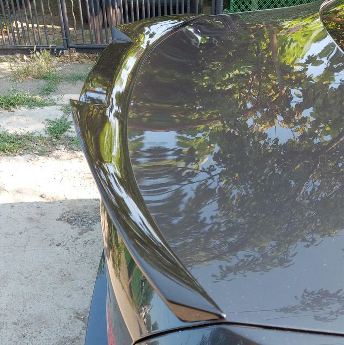 Eleron Lip Codita Portbagaj BMW F10 M4  Negru Lucios E90 E92 F30 F36