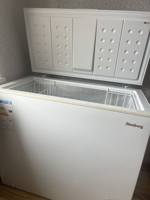 Продам морозильную камеру