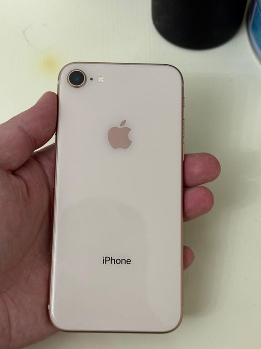 Продам iphone 8 128 gb