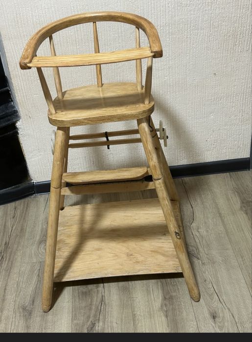 Стульчик деревянный
