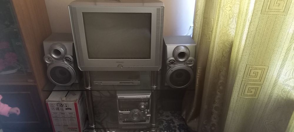 Tv dvd kalonka va podstavka hammas iwlidi