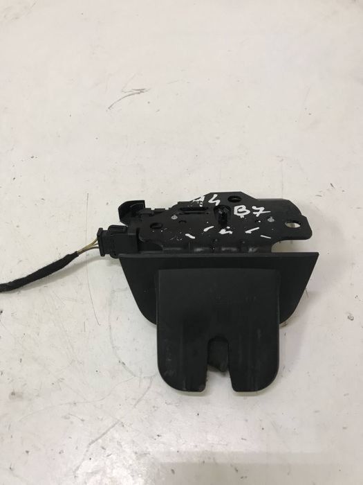 Broasca inchidere haion portbagaj Audi A4 B7 Break combi Avant