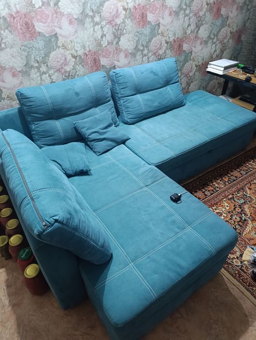 Диван б/у в хорошем состоянии