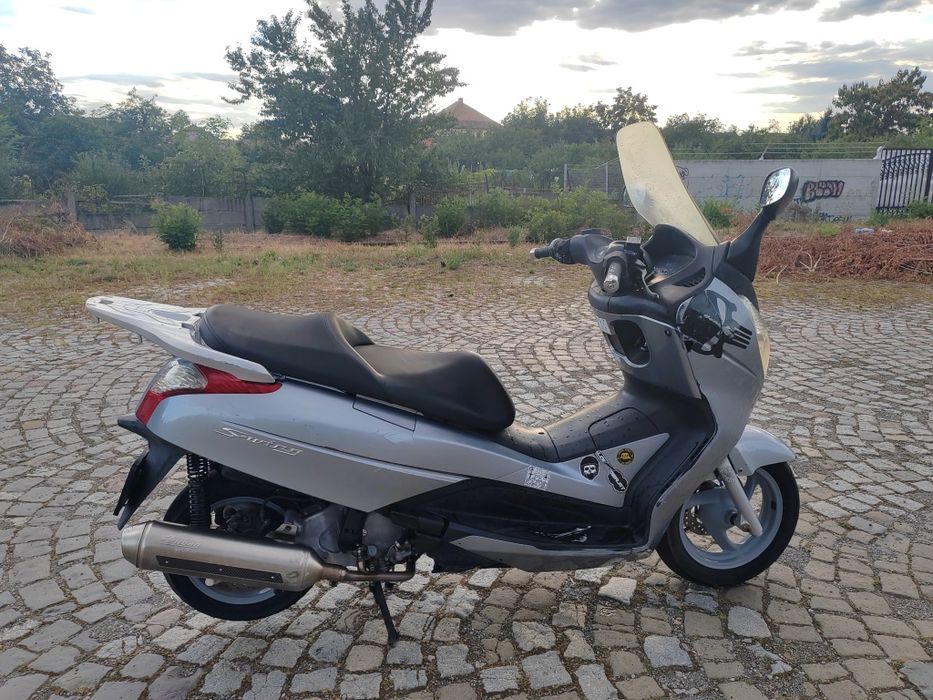 Vând maxi-scuter Honda S-wing 125
