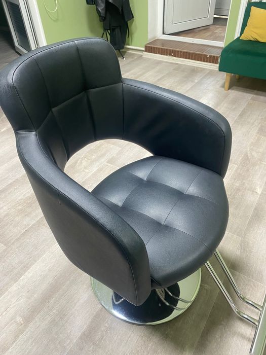 Продам парикмахерское оборудование