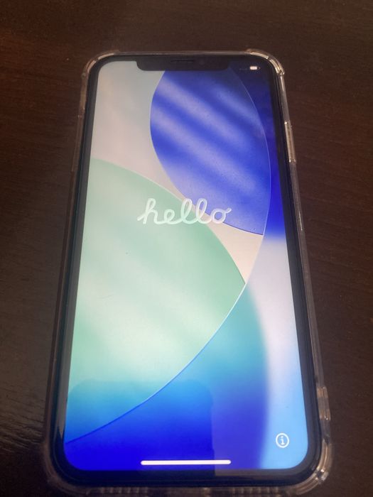 Срочно продам айфон 11 белого цвета