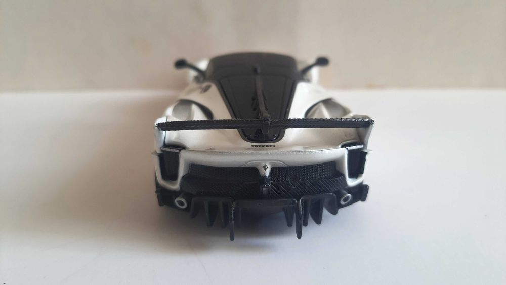 Ferrari Shell Racing Bluetooth Bburago - Мащаб 1:41