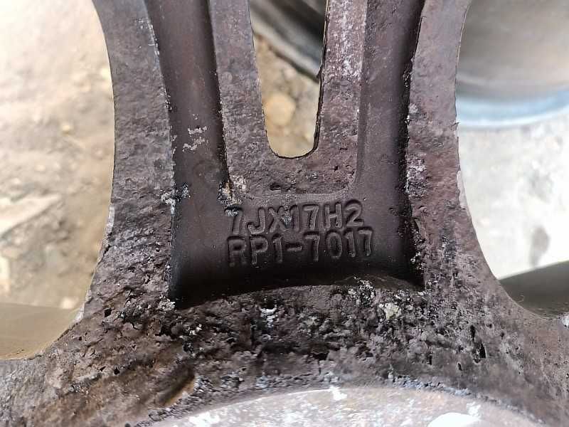 Продам оригинальные легкосплавные диски "Platin"